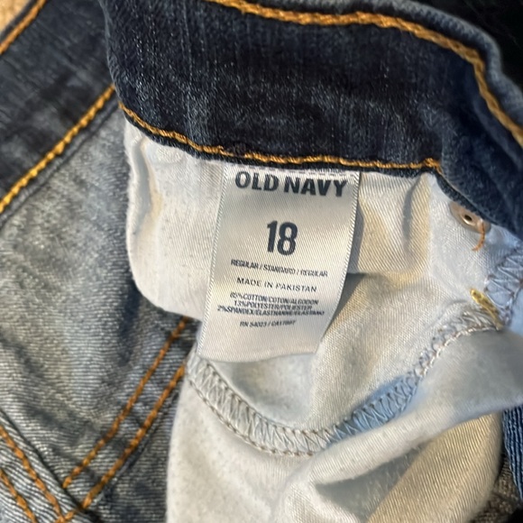 Old Navy Jeans - Picture 4 of 6